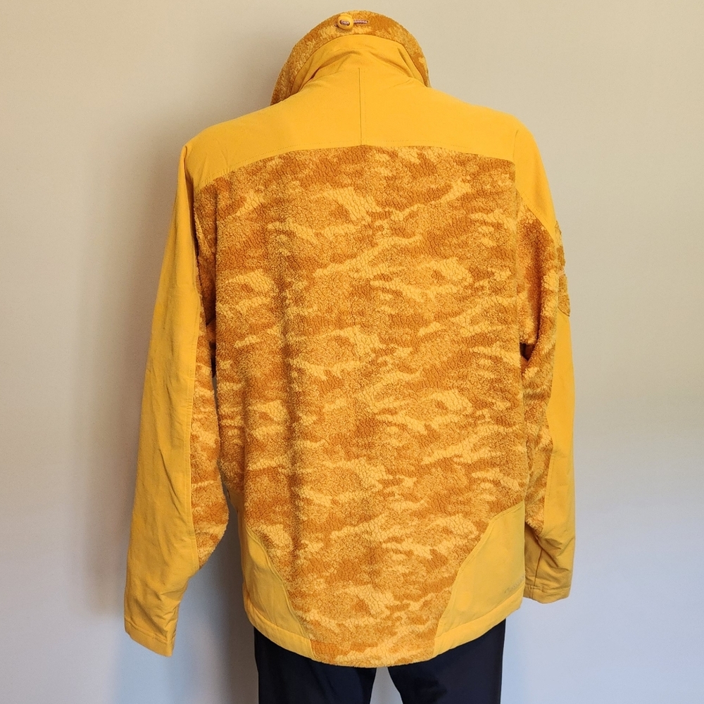 Outdoor Voices Primofleece Unisex Jacket View 3
